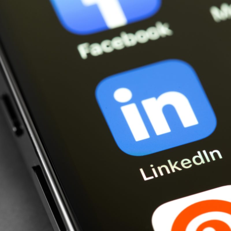 LinkedIn si rinnova: il potere del video full-screen